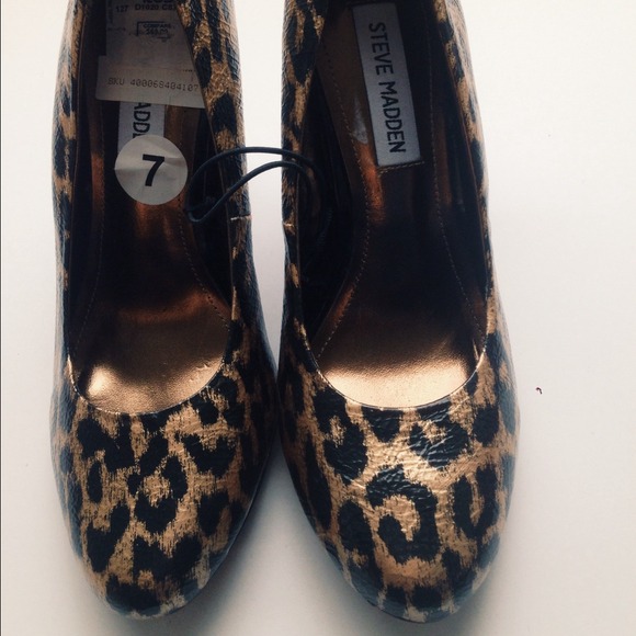 SOLD Madden cheetah leopard print heels - Picture 4 of 4