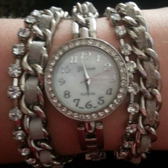 •SOLD• Gray & Pink Wrap Watch - Picture 2 of 3