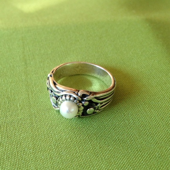 🌺sold/bundled🌺Real Pearl and Silver Ring❤ - Picture 3 of 4