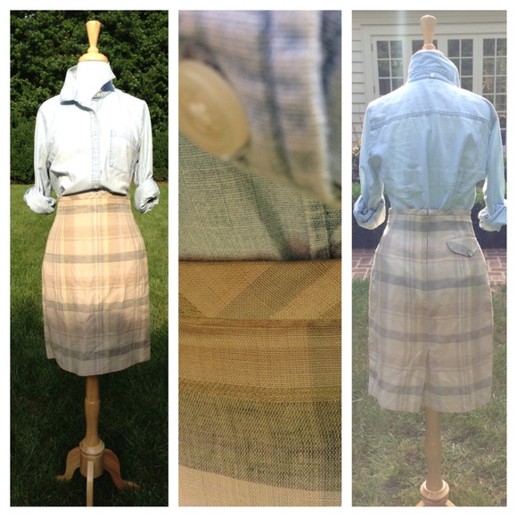 Classic plaid linen pencil skirt. Pastel shades