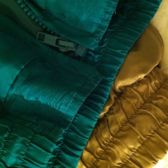 $19 TODAY!! Awesome VINTAGE 100% silk 80s jacket! - Picture 3 of 4