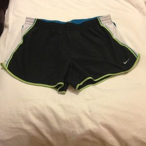 Nike FITDRY XL black running shorts