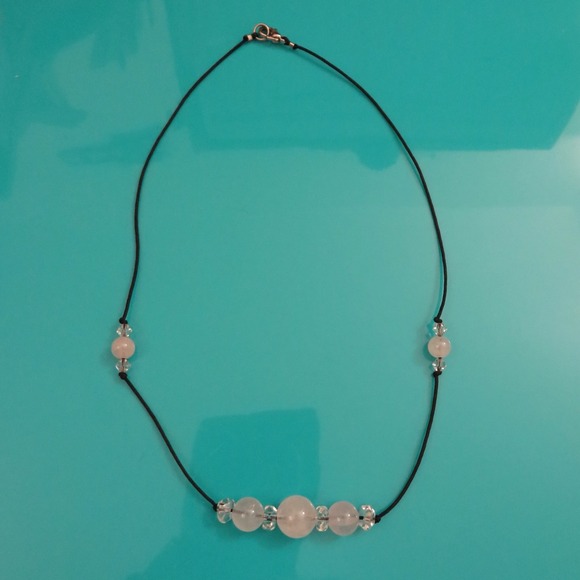 Crystal necklace - Picture 2 of 2