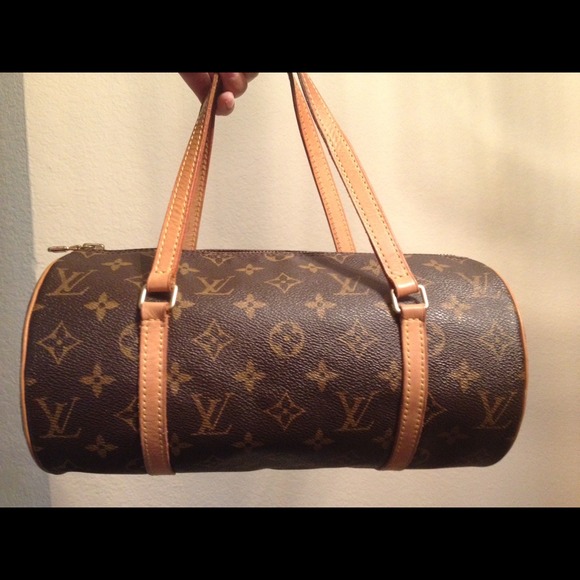 🚫RESERVED🚫 Louis Vuitton Papillon 26