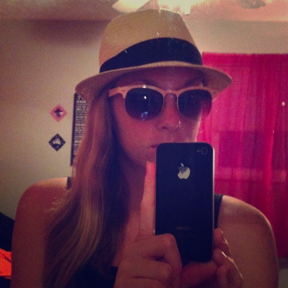 Vintage light pink sunglasses