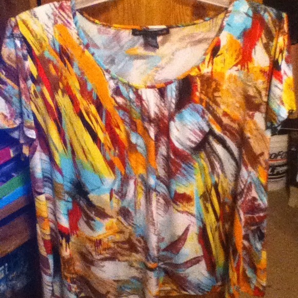 🚫SOLD 🚫Multicolor Top