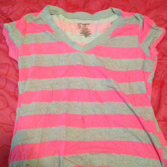 Pink and gray t-shirt