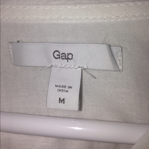 Linen  button down !!!!SOLD!!❌ - Picture 2 of 3