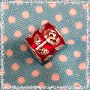 Chamilia flower charm