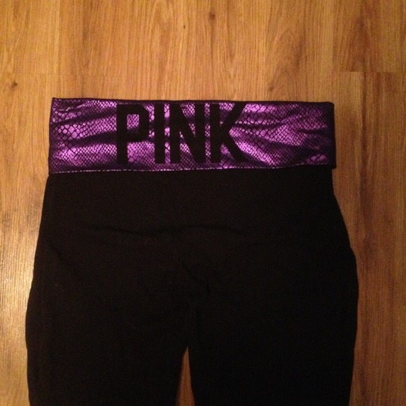 Just reduced! Vs yoga pants 💜