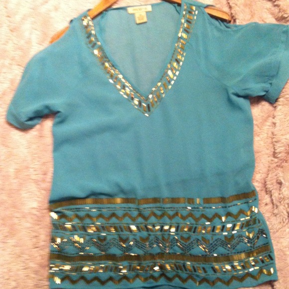 Arden b top.
