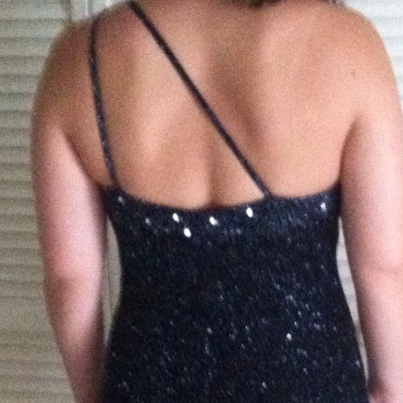 One shoulder sparkly beaded formal dress. - Picture 2 of 3