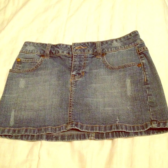 A denim skirt