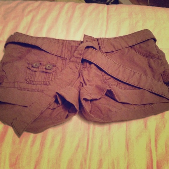 Brown kaki shorts