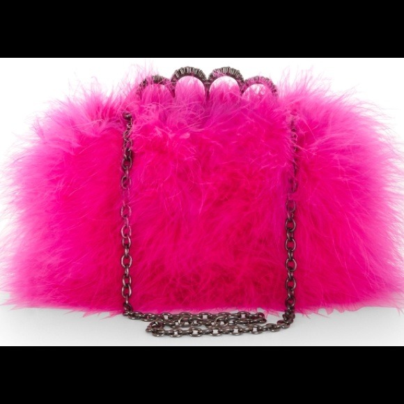 BCBG FEATHER PINK CLUCH