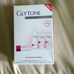 REDUCED-Glytone Acne treatment kit