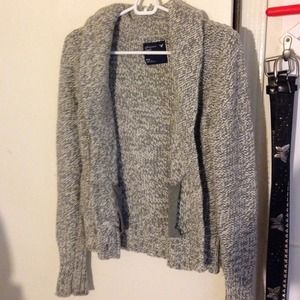 American Eagle greyscale sweater!