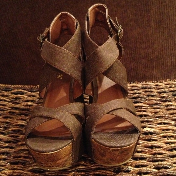 Ankle strap wedge shoes.**Now REDUCED** - Picture 3 of 4