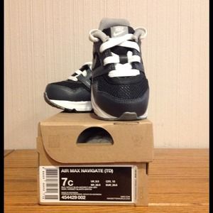 Toddler Nike Max Size 7 NWB
