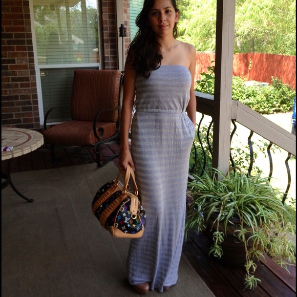 White House Black Market Strapless Maxi w/POCKETS!