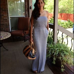 White House Black Market Strapless Maxi w/POCKETS!