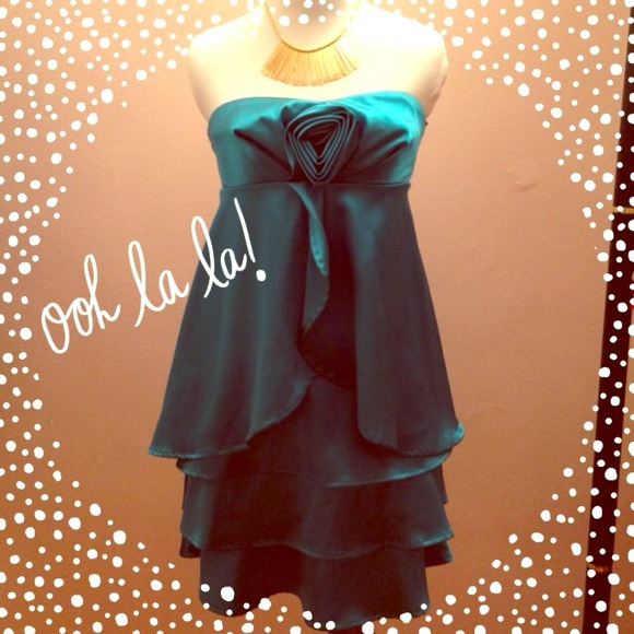 🎀BCX strapless dress🎀 - Picture 1 of 4