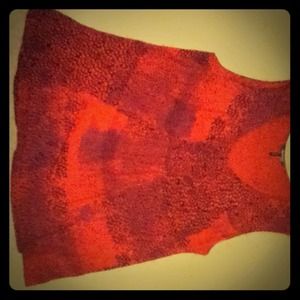 Muscle strap scoop neck daisy Fuentes top