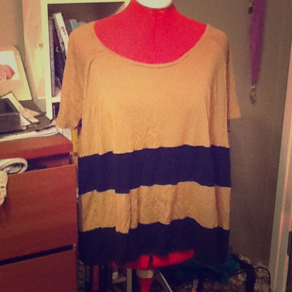 H&M flowy shirt