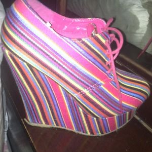 Heels size 7