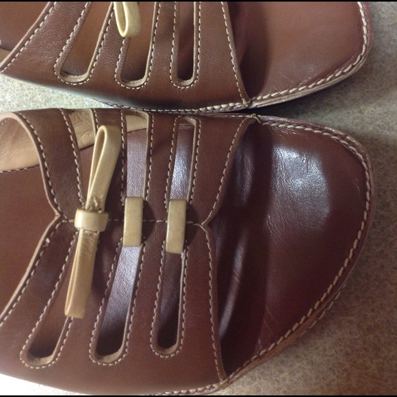 Sandals - Picture 2 of 4