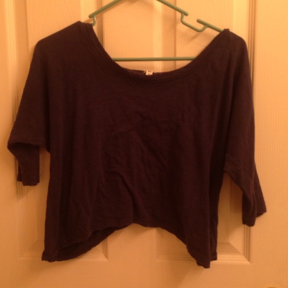 Navy blue crop top!