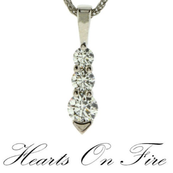 Diamond Pendant in 18K White Gold