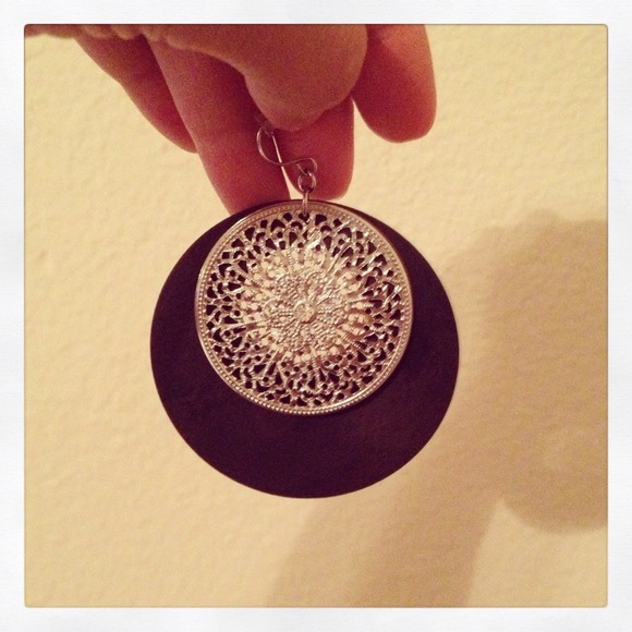 Aldo earrings sets - Picture 3 of 3