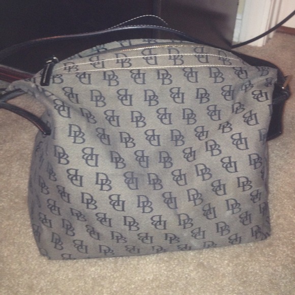 Dooney & Bourke