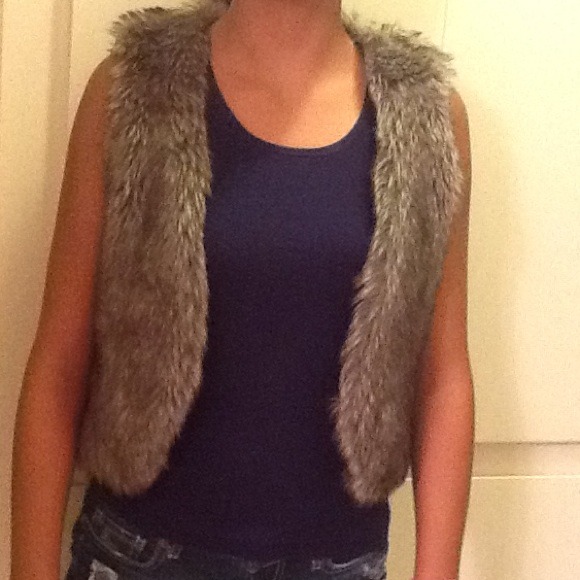 Justice faux fur vest