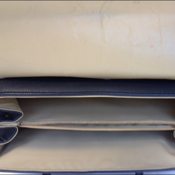 SOLD⭐HOST PICK⭐Leather Satchel Handbag, Vintage - Picture 2 of 4