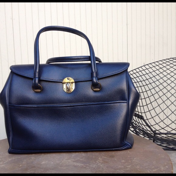 SOLD⭐HOST PICK⭐Leather Satchel Handbag, Vintage - Picture 3 of 4