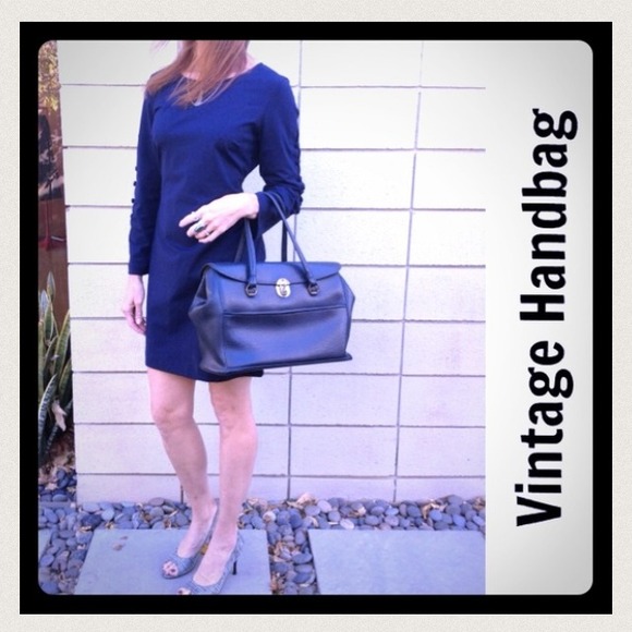 SOLD⭐HOST PICK⭐Leather Satchel Handbag, Vintage - Picture 4 of 4