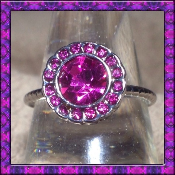 💕Pink Sparkly Rhinestone Ring💕 - Picture 2 of 2