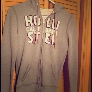 Cute Hollister hoodie for back to school