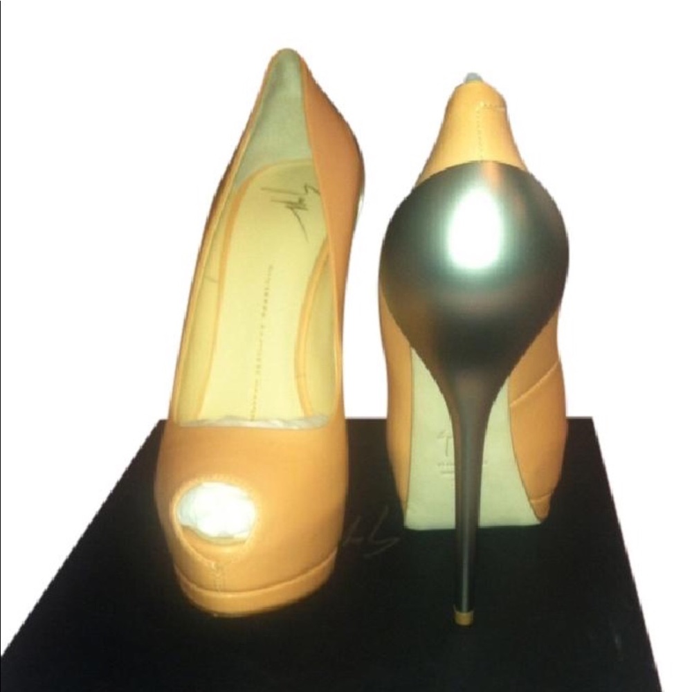 ❌SOLD❌ Authentic Guiseppe Zanotti