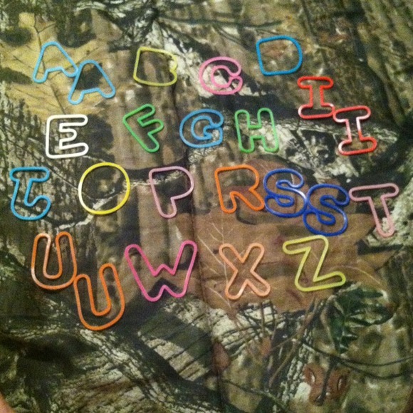 22 letter silly bands.