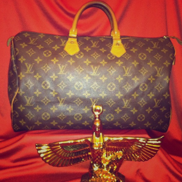 Louis Vuitton Speedy 40- price is for PayPal