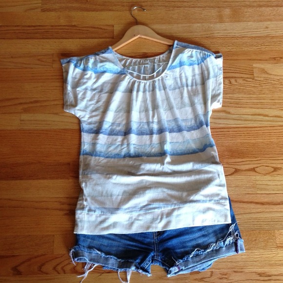 💛 S O L D 💛