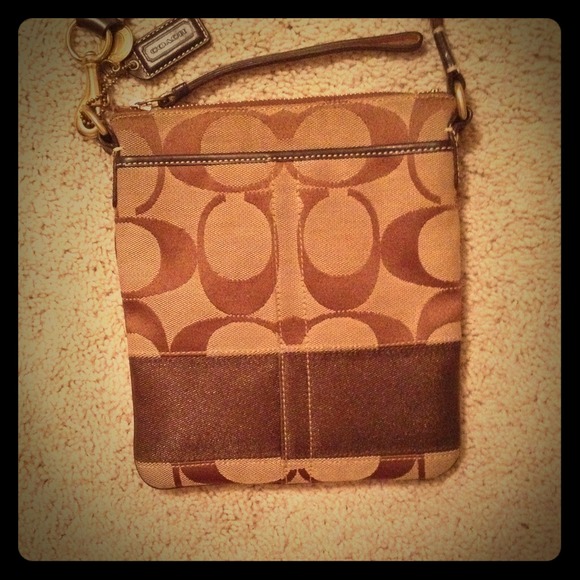 🚫SOLD🚫💯% Authentic Coach Crossbody