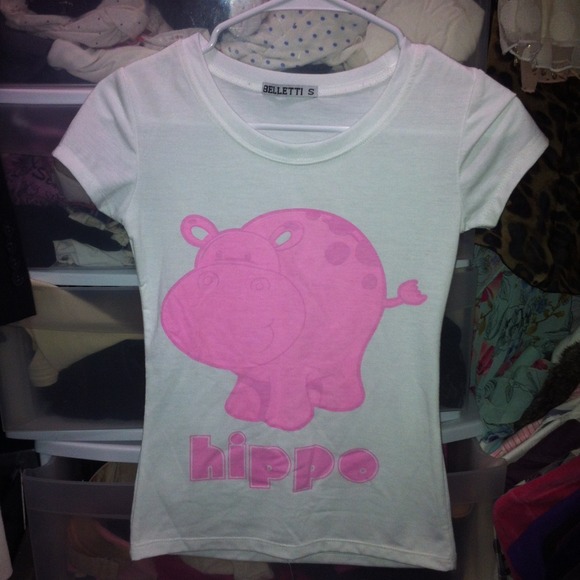 NWOT white soft Hippo top (only sell in bundle)