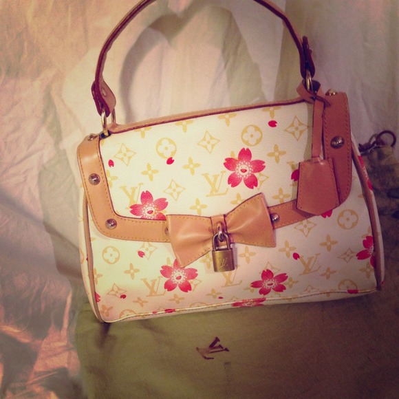 LV Cherry Blossom Retro Sac in Cream/Red