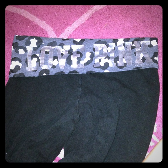 💢TRADED💢VS yoga pants