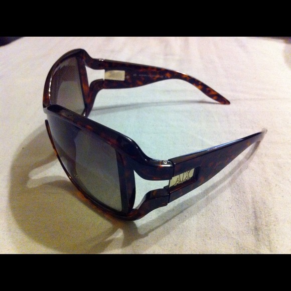 Armani Exchange sunglasses - Picture 3 of 4