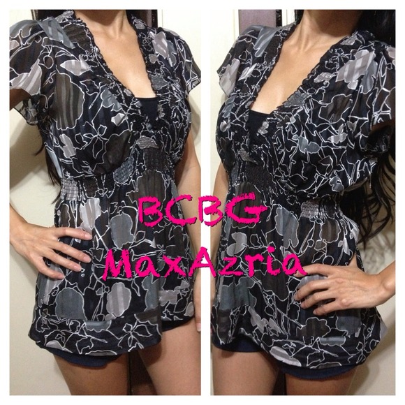 Pretty sheer print top!